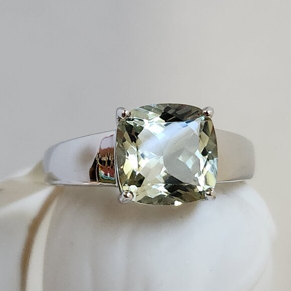 VTG NWT 925 Green Amethyst / Prasiolite Ring Size 11 - Picture 1 of 8